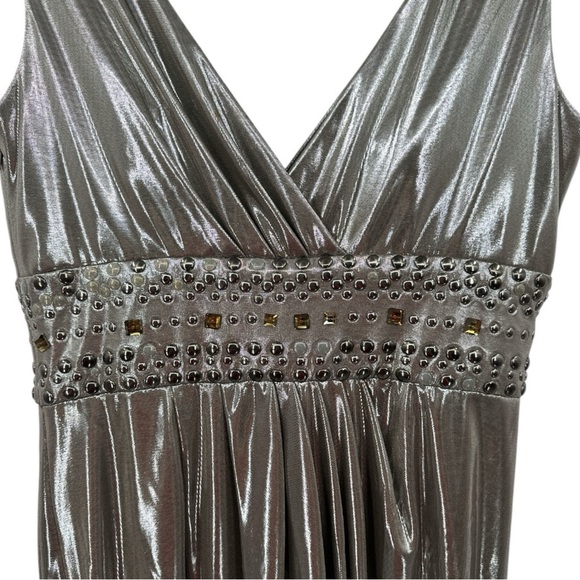 Jovani Silver Metallic Rhinestone Detail Laminated Jersey Cocktail Dress -Size 8 - Picture 7 of 10